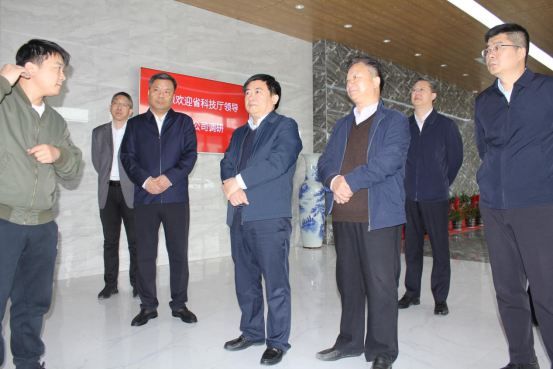 河南省科技厅党组成员、常务副厅长刘英锋一行莅临公司调研